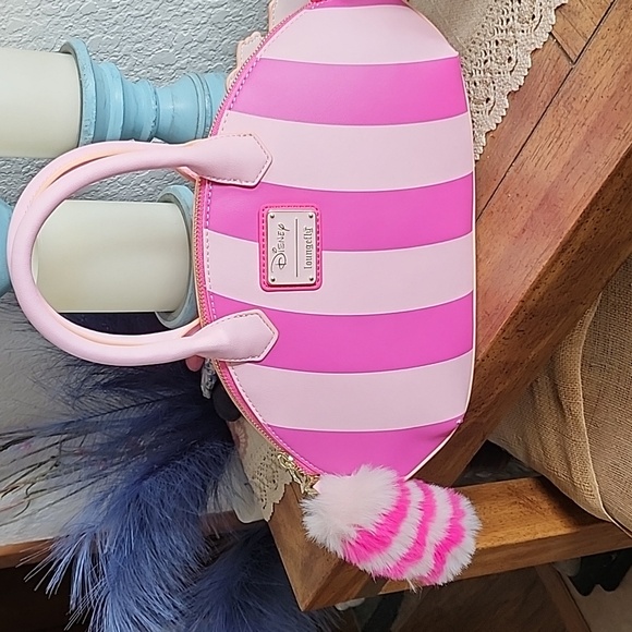 Loungefly Cheshire Cat bag brand new - Picture 2 of 4